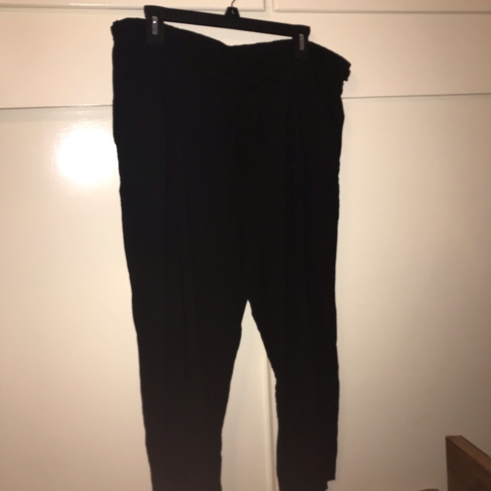 Black Highwaisted Tie Pants